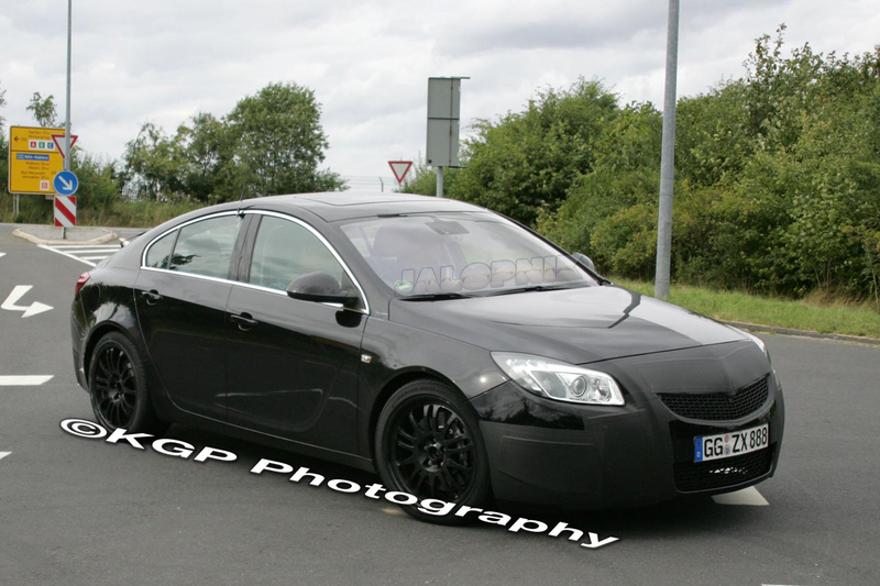 Illustration for article titled Opel Insignia OPC: Full Frontal Shot Slips Out From EVO Mag